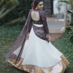 Sija Rose Instagram - Happy twirl , happy food Happy Onam to all! . 📷 : @shihabudeen.said Attire: @aydhab MUA: @rajeshkodungallurmakeupstudio Jewellery: @parakkat_jewels Venue: @davidhallartgallery_cghearth . #💕 #tradition #onam23 #onamcelebration #vadamali #celebration