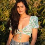 Simran Choudhary Instagram - Golden hour glow 💫 with 📷 @pranav.foto 🤍