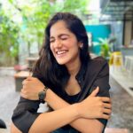 Simran Choudhary Instagram - Adding a splash of chic to my outfit with my @danielwellington watch 🤍 . . Head to www.danielwellington.com and use my code SIMRANDW to get a 15% off on all purchases. #ad #dwindia
