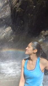 Simran Choudhary Instagram - Chasing rainbows 🌈
.
.
.
This beautiful hidden waterfall was one of the highlights of my Bir Billing trip. Highly recommend. #bangoruwaterfall #birbilling
🎥 @crazymike____