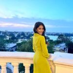 Simran Sharma Instagram - they say sunsets are poetry by the sky💛🌅 📸 by the cutie @ron._.pvt