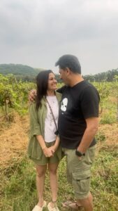 Smita Bansal Instagram - Weekend fun with husband  or  not 🤔🤔
😂😂

#husbandandwife #funnyreels
