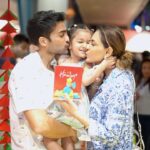 Smriti Khanna Instagram - One of our favourite festivals is Ganesh Chaturthi! And this year, we kickstarted the celebrations with @Hamleysindia! Anayka, Gautam and I headed to the Hamleys store in Jio Mall and Anayka had a blast moulding Ganeshji at their festive kiosk setup. It was indeed a day spent well with my family. You too can create these special memories by heading to the nearest Hamleys store near you.