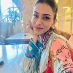 Smriti Khanna Instagram - A day well spent! 🤍 For @hermes x @tirabeauty @jioworlddrive @beautyconcepts_india #TwillydHermes #Hermes Wearing @limerickofficial Followed by lunch at @craycraftmumbai @rainmakerconsults