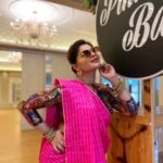 Sneha Wagh Instagram – Did someone say Barbie can’t be wearing Indian? 
.
.
#barbie #indian #pink #saree #fashiongram #stylefile #sarange #sarangesneha #snehawagh #ssnehawagh