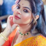 Sneha Wagh Instagram - She may not own opulence, but she won't let her daughter drown in the mud of sorrow and sadness! Protima will create a revolution... That will make women like her dream!! #Awaited #NeerjaEkNayiPehchaan Airing on @colorstv from 10th July, Monday-Sunday at 08:30 PM IST . . . #Neerja #newshow #upcoming #gratitude #instagood #instadaily #fyp #goodvibes #SarangeSneha #ssnehawagh #snehawagh