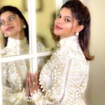 Sneha Wagh Instagram - When she smiles The sun shines, the stars sparkle, the moon glows and the entire universe shimmers differently because the world knows how rare she is! . . 👗: @fashionstruc . . #mondaymood #stylefile #lookbook #fashiongram #sarange #sarangesneha #snehawagh #ssnehawagh