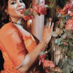 Sneha Wagh Instagram - Aaj se shuru hone wali hai ek nayi jangh. Protima ki kahanii joh apne bacchi ko le jaayegi andhere se ujale ki taraf… #NeerjaEkNayiPehchaan starts today, every Monday to Sunday on @colorstv at 8:30 PM IST . . . . . @colorstv #upcoming #neerja #feelkaroreelkaro #feelitreelit #womenempowerment #girlpower #reels #reelsinstagram #instagood #fyp #colors #SarangeSneha #ssnehawagh #snehawagh