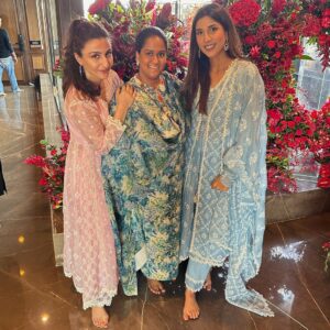 Soha Ali Khan Instagram - May lord Ganesha bring wisdom joy and happiness into each of our lives. Happy Ganesh Chaturthi to all of you and your loved ones 
Ganpati Bappa Moriya