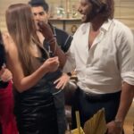 Somi Khan Instagram - Guys……..it’s my birthday 🥳💃🏻 —————————————————— #birthday #love #gratitude #stregismumbai #birthday2023 St. Regis Hotel