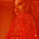 Somi Khan Instagram - Salma Sitaaron Wali Shagna Di Shab Aayi Re ❤️✨ ——————————————————————————— Captured by @clickwitharjun Outfit @the_adhya_designer Mua @chetnashahmakeover