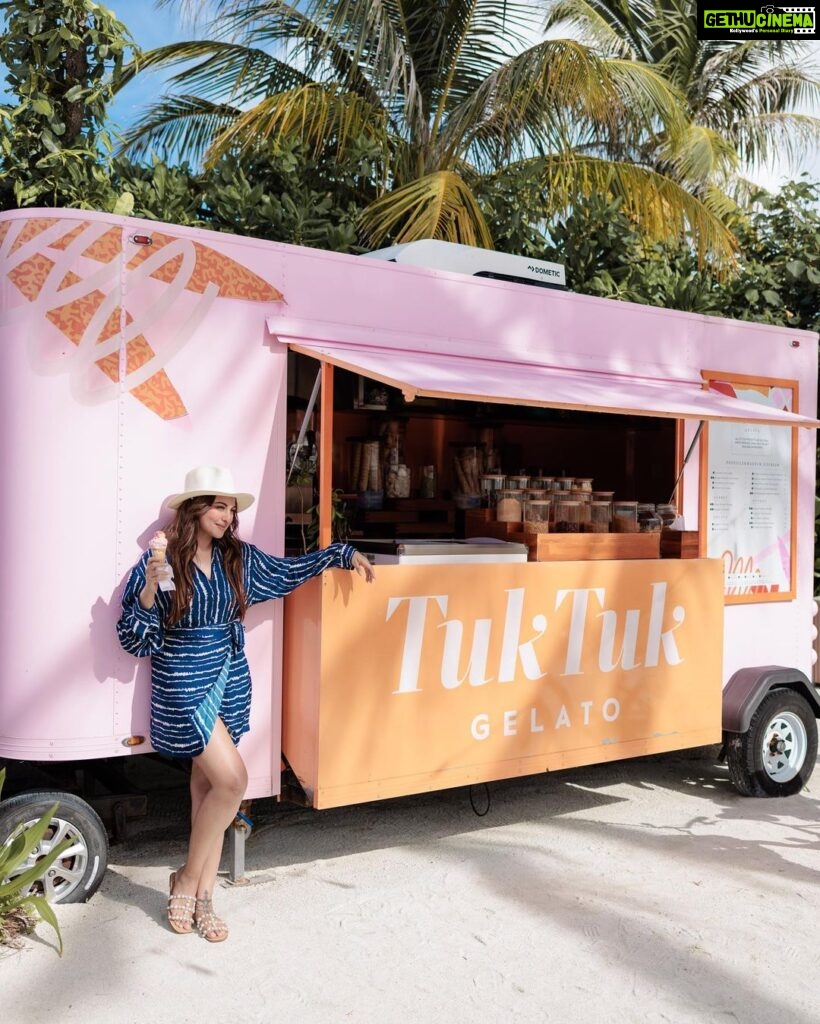 Sonakshi Sinha Instagram - Gelato time at the food truck park at @patinamaldives! Wearing my favorite @thenavaproject 💙 @thetravelbusco #patinamaldives #collab Patina Maldives