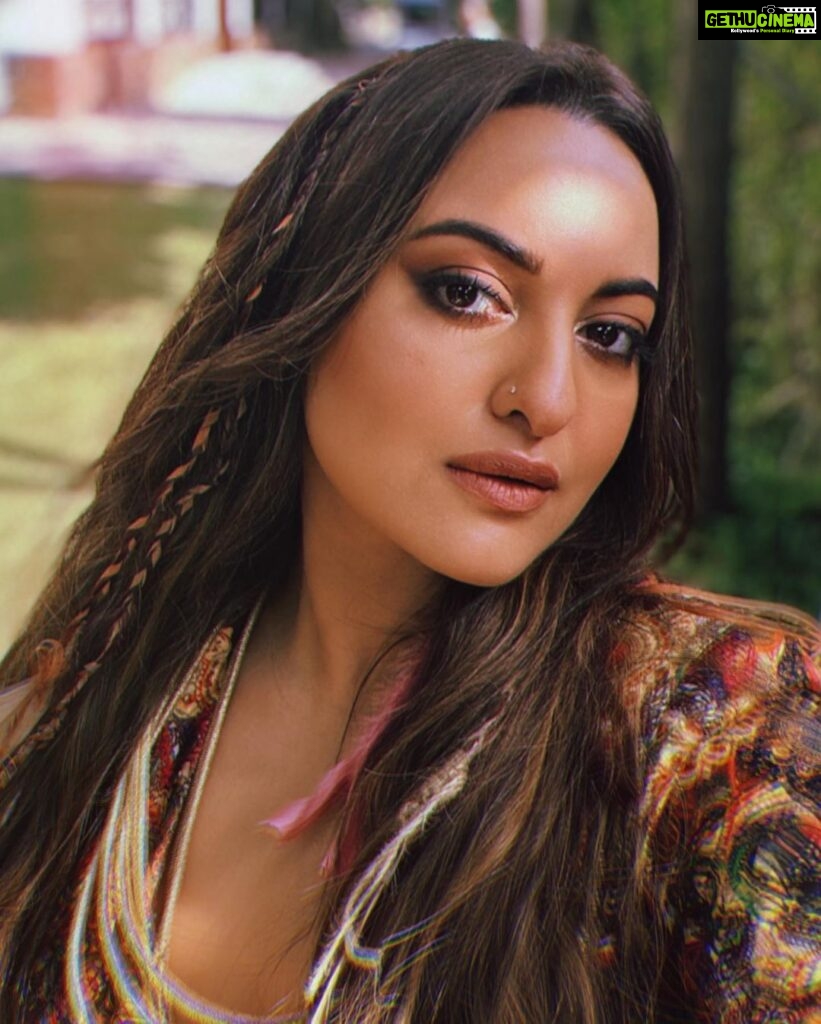 Sonakshi Sinha Instagram - Unused selfie dump. Ok.