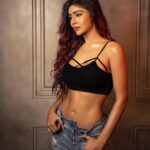 Soniya Bansal Instagram - Be who you are and say what you feel, because those who mind don't matter, and those who matter don't mind.