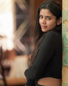 Soundariya Nanjundan Instagram - Ask me anything in the comments 🖤

 

🌟 

🌟 

🌟 

🌟 

🌟 

#soundariyananjundan #ootd #instagram #instagood  #love #like #follow #photography #photooftheday #instadaily #likeforlikes #picoftheday #fashion #instalike #beautiful  #followforfollowback #outfit #art #photo #black #followｍe #smile #happy #insta #nature #style #life  #india #likeforfollow #nomakeup