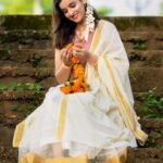 Sowmya Menon Instagram - 🌻🦋❤️ 📷 @pranavcsubash_photography 👗@asthrafashionhub #SKR #onamseries #happyonam #festival