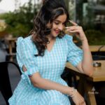 Sowmya Menon Instagram - 💙🦋💙 📷 @posh.be 💄 @alsaa_beauty 👗 @amazebyashiyajesel #actor #shootdays #sparkle