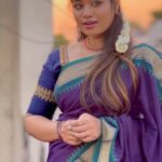 Srinisha Jayaseelan Instagram - இளமாறன் கண்ணுக்கு எப்போதும் நான் அழகு💜❤️ Saree: @house_of_haadiya ✨ 🎥: @snaps_by_madhu ✨ #instasinger #singer #singers #love #instacover #coversong #ownvoice #arr #arrahman #coversong #classic #hit #musician #music