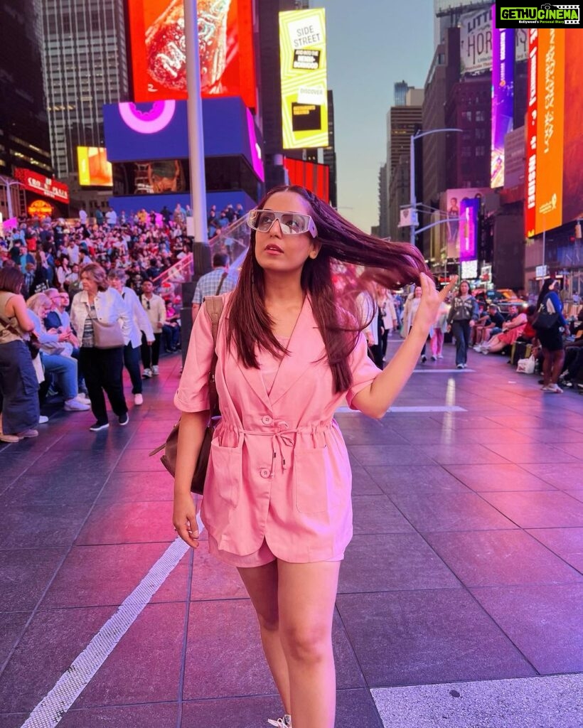 Srishty Rode Instagram - Lost in the dazzle of Times Square ✨ . Sunglasses @gangstaa_official Times Square New York