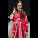 Srithika Instagram - The hot sun never revealed it's summer, But her cotton saree does😎 . Saree @varshini_sareez . #saree #cottonsaree #cotton #summer #hot #comfortable #easy #easywear #enjoythesummer