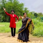 Sudha Chandran Instagram - A dream come true, dancing with Dancing queen @sudhaachandran Ma’am ❤️🧿 #sudhachandran #yuvraajparashar #dance #reels