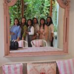 Suhasini Maniratnam Instagram - Happiness in abundance and togetherness. My reference group as experts would say. Love you all especially Poonam