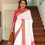 Suhasini Maniratnam Instagram - Always a fan of handloom cotton weaves.