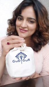 Sukrutha Wagle Instagram - To order your #gudgur contact the  account @gud_gur 
.
.
#sukrutha #sukruthawagle #naturalsweetner #liquidjaggery #alternatesweetners #sugaralternative #healthysweetner #bangaloreinfluencers