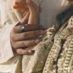 Sunanda Sharma Instagram - 𝐀𝐣𝐞𝐞𝐛 𝐒𝐢𝐥𝐬𝐢𝐥𝐚 𝐓𝐡𝐚, 𝐰𝐨𝐡 𝐭𝐮𝐣𝐡𝐬𝐞 𝐏𝐞𝐡𝐥𝐢 𝐌𝐮𝐥𝐚𝐪𝐚𝐚𝐭 𝐤𝐚, 𝐍𝐚𝐳𝐫𝐞𝐢𝐧 𝐦𝐢𝐥𝐢, 𝐚𝐮𝐫 𝐦𝐮𝐥𝐚𝐪𝐚𝐚𝐭 𝐈𝐒𝐇𝐐 𝐦𝐞𝐢𝐧 𝐛𝐚𝐝𝐚𝐥 𝐠𝐚𝐲𝐢....