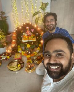 Sunny Hinduja Instagram - गणपती बाप्पा मोरया, पुढच्या वर्षी लवकर या

#ganpatibappamorya #see #you #soon