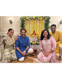 Sunny Hinduja Instagram - गणपती बाप्पा मोरया, पुढच्या वर्षी लवकर या

#ganpatibappamorya #see #you #soon