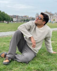 Sunny Hinduja Instagram - Aaj dil garden garden hoo gaya…
#sunday #araam #day