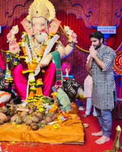 Sunny Hinduja Instagram - गणपती बाप्पा मोरया, पुढच्या वर्षी लवकर या

#ganpatibappamorya #see #you #soon