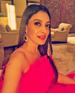 Surabhi Prabhu Instagram - Do you think women look more pretty in pink? Drop “PINK💕💖💗 or “YES “, if you agree .. 

"Everything has beauty, but not everyone sees it."

Working stills .. pics coming soon 🥰
.
.
.
.
.

.

.

#mumbai #mumbaikar #unity44 #voompla #pinkvilla #bollywoodcinema #हिंदी #bollywoodmovies #supermodel #modeldiaries #mh370  #travelblogger #saibaba #jaishreeram #bollywoodactoractress #bollywoodactress #surabhi #mumbai #mumbaifood #mumbainightlife #mumbaikar #lowerparel #beautybloggers #mumbaiblogger #indianblogger 
#tollywoodactress #surabhiprabhu #dreamgirl #hindiquotes #mumbaiblogger #indianwear #indiangirl #potd