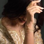 Surbhi Jyoti Instagram – Jugni ni kaabu aundi ❤️‍🔥
.
.
.
.
.
.
.
.
@gulabo_jaipur 
@deepikasdeepclicks 
@tania_makeup_artist 
@nargis9052 
@__snehasharma___
@aquamarine_jewellery