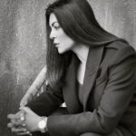 Sushmita Sen Instagram - "Until you make the unconscious conscious, it will direct your life and you will call it fate” 🤗👍 #cgjung #portraitofaconsciouswoman 😉❤️ Beautifully captured @flavienheldt 👏 I love you guys!!! #duggadugga 💃🏻