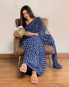 Sushmita Sen Instagram - My dear @happenstanceofficial thank you for redefining Aesthetics! 

The iconic Kolhapuri sandals are now upgraded with a twist. 😁💃🏻

It's no secret that Happenstance has engineered technology soles even in Kolhapuri's. With inbuilt cushioning, they deliver great comfort. Feathery soft vegan leather for the top and the footbed…Truly a classic that speaks for itself. 

Start the experience at Happenstance.com

#MyHappenstance #Kolhapuri #Sandals #WomensStyle #comfortableShoesAndSandals
❤️🤗