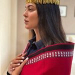 Sushmita Sen Instagram - #yourstruly Adorning Manipur’s traditional handwoven woollen shawl & their gorgeous headgear #kajenglei 😍😊❤️ #beautiful #royal #celebration Hand on my heart…I belong!!! 🤗💋 Thagatchari #Manipur 🙏😇 I love you guys!!! #duggadugga 💃🏻