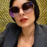 Sushmita Sen Instagram - Ready to board…time to fly…one week count down begins for birthday girl!!!😁🥂💃🏻❤️🎶💋 oh did I mention…I LOVE BIRTHDAYS!!!😄💃🏻🎶 #thisoneissuperspecial 💋 I love you guys!!! #duggadugga #yourstruly 😍😁💃🏻✈️