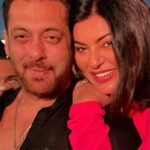 Sushmita Sen Instagram - I hope you all celebrated Eid with your loved ones…well wishers…and in the company of goodness!!!🤗❤️I know I did @beingsalmankhan 😁🌈💃🏻 Allah swt aapki saari jaayaz duaaiye qubool karein 🙏😇💃🏻My love & respect to all at home!!! I love you guys sooooooo soooooo much!!! #eidmubarak #duas #love #health #family #friends #goodness #happiness ❤️ #duggadugga 💃🏻💃🏻💃🏻