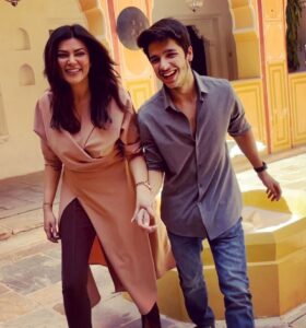 Sushmita Sen Instagram - On the Eve of his birthday, I want @virenvazirani_ to know…that he makes me wish, I had a son EXACTLY like him!!!🤗❤️😇😍🌈 I am soooooo proud of you my Veer, May God give a heart like yours, all that it so richly deserves & deeply desires!!! 😊🤗❤️

Both your moms have your back!!!👊😁💋

Happpppppyyyyyy Birthday my jaan…stay happy & blessed always!!! I love you!!!❤️😁🤗💃🏻🌈

Mmuuuaaaah!!!! #duggadugga #enjoyyyyyyy😃❤️🤗💃🏻💃🏻💃🏻💃🏻 #Maa