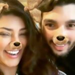 Sushmita Sen Instagram - #livesession #sharing #cartoons #love #laughter #happyvibes #us @rohmanshawl 😅❤️💋 I love you guys!!! Mmuuuah #yourstruly 😄💝