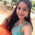 Suza Kumar Instagram - Wats the best part abt our life ? ☺️ every morning u have a new opportunity to become a happier version of urself ❤️✨so no matter what don't forget to start ur day with ur beautiful smile 😘😊💗 #happysunday #dontforgettosmile #lifeisbeautiful #livelovelaugh 😸♥️✨