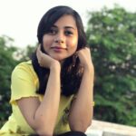 Suza Kumar Instagram - At times some ppl surprise me when they call being ‘pretty’ by just seeing the face and judge Sumone by the looks 🤷🏻‍♀️ Isn’t the real beauty lies inside us ? . . Nd everyone deserves Sumone who comes fr ur inner beauty❤️and that’s gona last more than just being pretty by face 😊🤷🏻‍♀️ . #happyeaster all stay blessed 😇☺️ . #lifelessons #beautyinside #lovelife #livelovelaugh ✨❤️✨