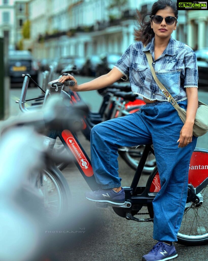 Swagatha S Krishnan Instagram - Try’na be sporty in denim. Are we back in the 80s? ;) photography @vijayvendhan 😎 #london