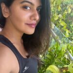 Swagatha S Krishnan Instagram - Recovering from bad health alongside a bad tan from outdoor shoots :) soo happy to be back on feet and Back to my bareskin days.. a 100 thank yous wont suffice the kinda help i got from my favourite dermatologist in town @dr_roopa.r and @ziclinic @uma.sethuraman . Their depigmentation peels have become my most favourite way to correct sun damage. Guys this is no paid ad . straight from my heart ♥️