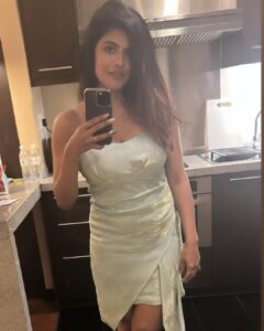 Swagatha S Krishnan Instagram - Its been a wonderful 2022. Happy new years to ya’ll ♥️ I started mine doing what I love most. performing for my lovely audiences in Kuala Lumpur at @mskybar_klcc styled by : Neha(Delhi) &  @ravansteve( Malaysia) makeup and hair : @geshv (Malaysia)