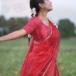 Swagatha S Krishnan Instagram - Raati released in April for the movie partner starring aadi and hansika on @sonymusic_south and i had the opportunity to sing it in @santhosh_dhayanidhi ’s music , Raati was my personal favourite when it released as an independent single as part of the 7up gig. When Santhosh called me to record the same song for a movie, I was super thrilled. As always santhosh made me so comfortable while recording and his tunes are a pleasure to perform for any singer. Thank you Santhosh for all the beautiful songs you’ve given me over the years. This reel is for the beautiful Raati of yours. Also congratulations Santhosh on ur new role as dad ♥️♥️♥️ Do check out the song on youtube, itunes, spotify and all other music streaming platforms . Thank you @sinty_boy @thetravelingphotographist for this pretty BTS reel from a recent photo shoot! 🌸 Mua @anjusartistry dhavani from @dimahfashion
