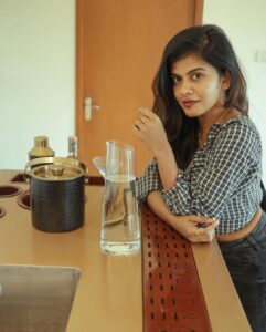 Swagatha S Krishnan Instagram - Found speedxbars while looking for a one-of-a-kind home bar. This beauty is not just a style statement  but has also become all my friends’ favourite. Classy, functional, portable & convenient.  This is a must have home bar we’ve always wanted 🥂 #speedxbars #collaboration