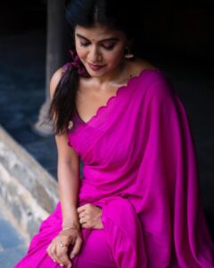 Swagatha S Krishnan Instagram - Oh shanthi shanthi oh shanthi 🌸  @taarabai.online @bhanaa._ @glittersbytabbu @priyanka.muneshwar_